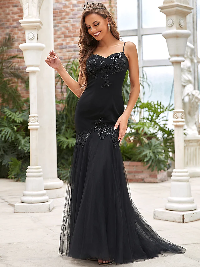 Luolandi Wedding Dresses V Neck Tulle Sequined Sleeveless Casual Sexy with Sequin